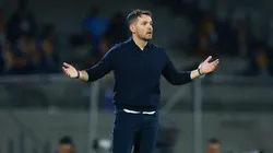 Nicolás Larcamón fue muy crítico por la expulsión de uno de sus jugadores en el duelo de Cruz Azul ante Xolos