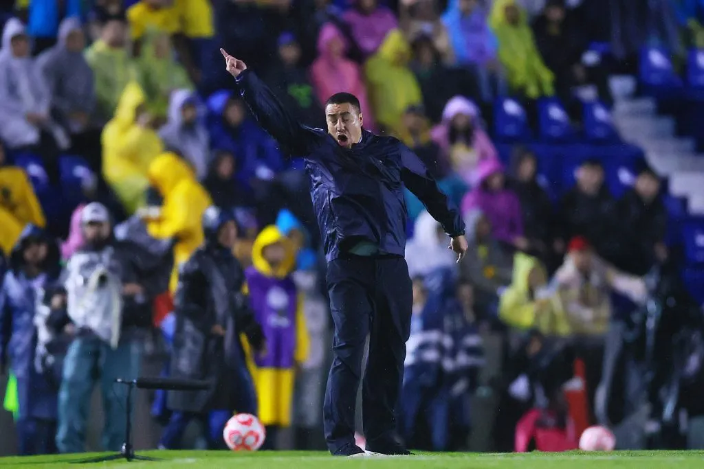 Efraín Juárez durante el Clásico Capitalino (Getty Images)