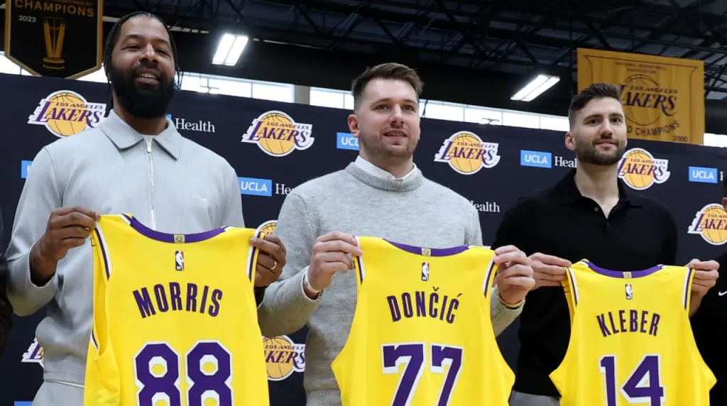 Uno de estos tres jugadores se lesionó en Lakers. (Foto: Getty Images)