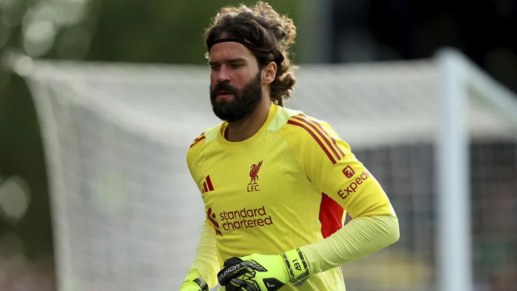 Alisson Becker no juega con Liverpool ante Chelsea