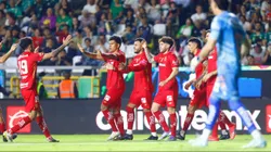 Toluca celebró y sigue en lo más alto de la tabla.