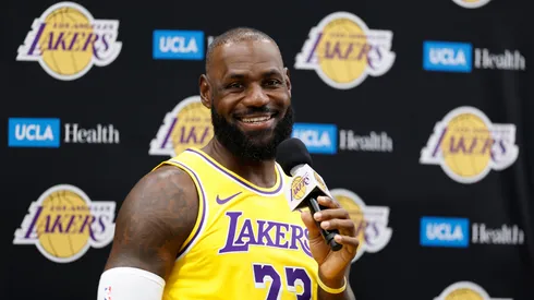 LeBron James hará un anuncio.