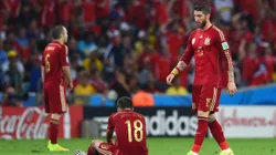 Sergio Ramos consolando a Jordi Alba