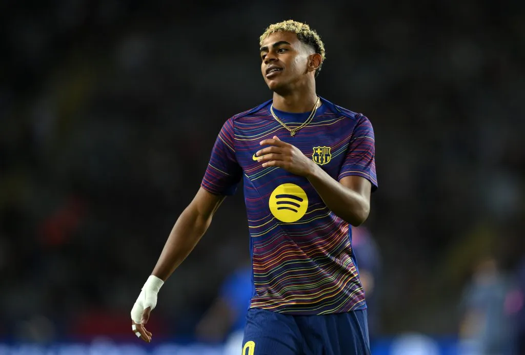 Lamine Yamal en la previa de Barcelona vs. PSG (GETTY IMAGES)