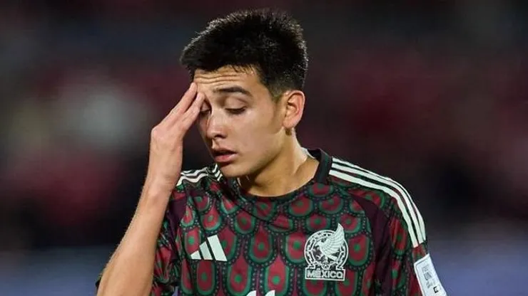 La frustración de Gilberto Mora por la derrota.