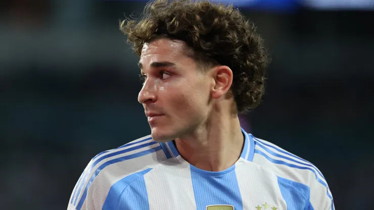 Julián Álvarez no inicia esta tarde con Argentina.