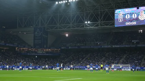 Jugadores de Real Oviedo y Espanyol protestaron en el primer partido de la Jornada 9