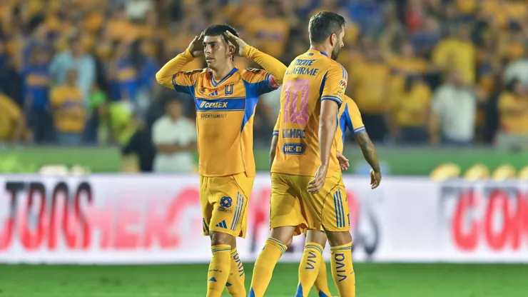 Tigres celebró en el 'Volcán' ante su público.