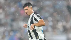 Jorge Rodríguez sale del equipo ante Pumas UNAM.