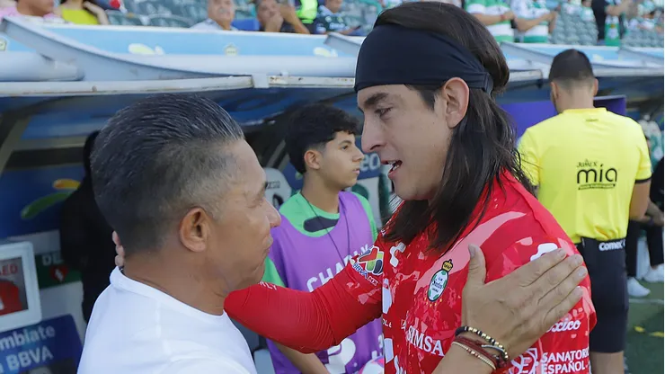 Carlos Acevedo se luce con atajadas en la victoria de Santos vs León