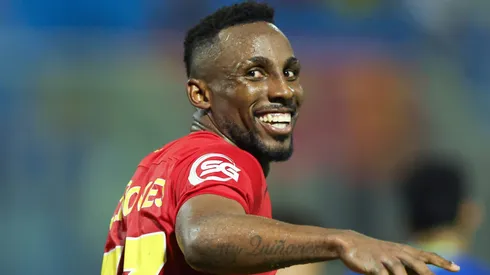 Julián Quiñones hace hat-trick con el Al Qadsiah