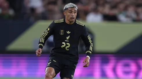 Julián Araujo dispuesto a regresar a Selección Mexicana