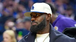 LeBron James no juega ante Warriors.