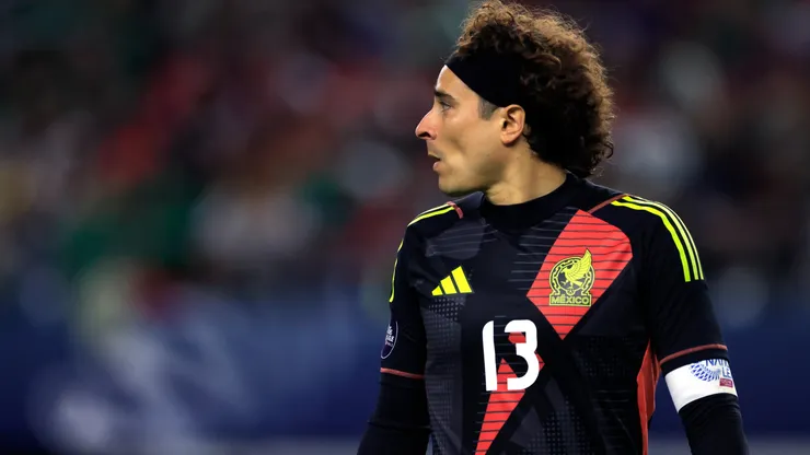 Memo Ochoa está pasando por un pésimo presente en Chipre.