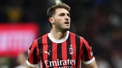 Santiago Giménez fue apuntado por Fiorentina por la derrota que tuvieron ante Milan