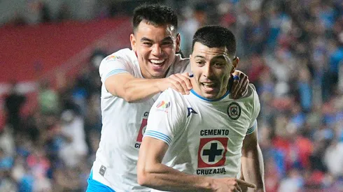 El doble pivote de Cruz Azul, a la banca ante Necaxa.