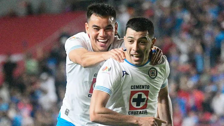 El doble pivote de Cruz Azul, a la banca ante Necaxa.
