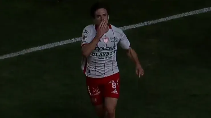Agustín Palavecino se luce en Necaxa - Cruz Azul.