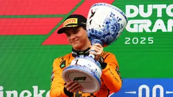 Oscar Piastri en el podio del GP de Países Bajos