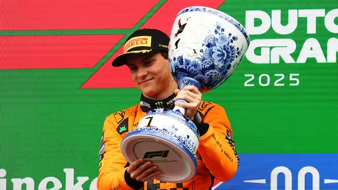 Oscar Piastri en el podio del GP de Países Bajos