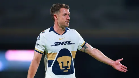 Aaron Ramsey sigue ausente en Pumas UNAM.