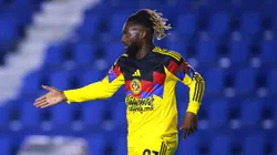 Saint-Maximin, afuera del equipo ante Mazatlán.