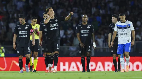 Cruz Azul superó a Monterrey con autoridad.