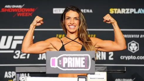 Mackenzie Dern hizo historia en UFC 321 y se consagró campeona del peso paja.