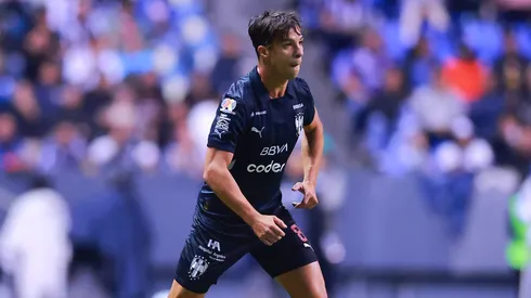 Óliver Torres mandó un sentido mensaje a la afición de Rayados por su ausencia en el Clásico Regiomontano