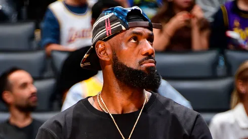 LeBron James sigue sin jugar esta temporada