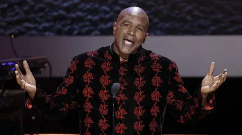 Evander Holyfield se expresó sobre un debate que genera mucha discusión.