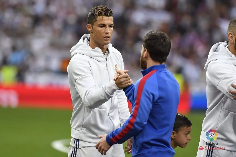 Cristiano y Messi extienden su rivalidad quince años después.