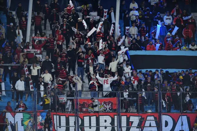 El público de Flamengo dice presente en Avellaneda para apoyar a su equipo [Foto: Getty]