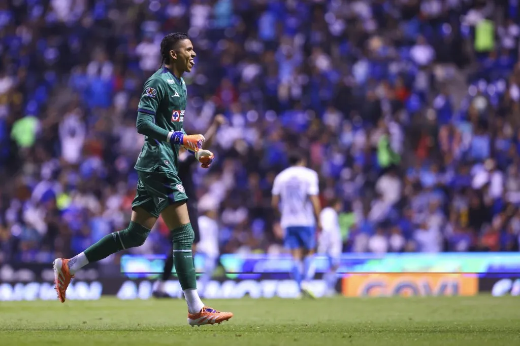 La felicidad de Kevin Mier por la victoria y liderato celeste [Foto: Getty]