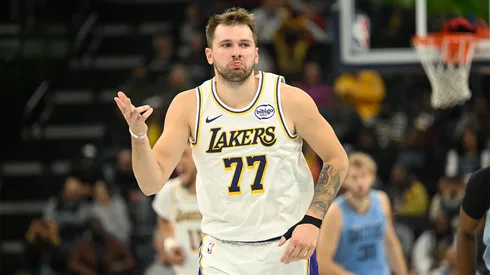 Luka Doncic fue la figura de Lakers en su regreso
