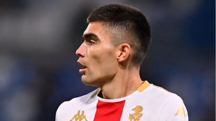 El Genoa de Johan Vásquez tendrá nuevo DT