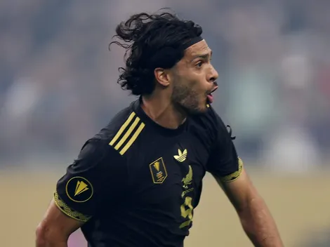 Raúl Jiménez recibió un reconocimiento por parte de CONCACAF