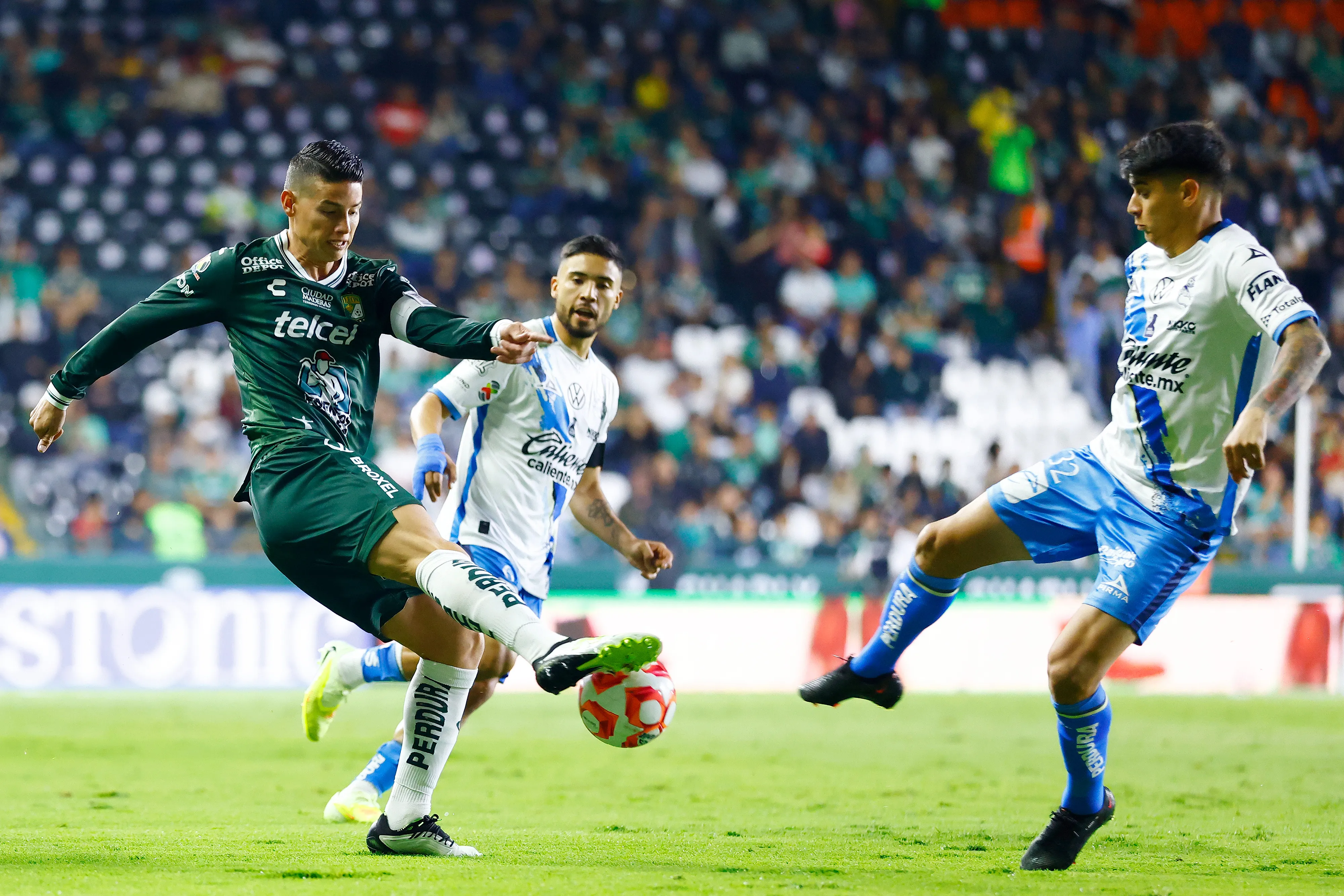 James, en su despedida de León en campo [Foto: Getty]