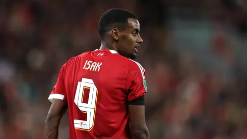 Isak no será titular ante Manchester City.