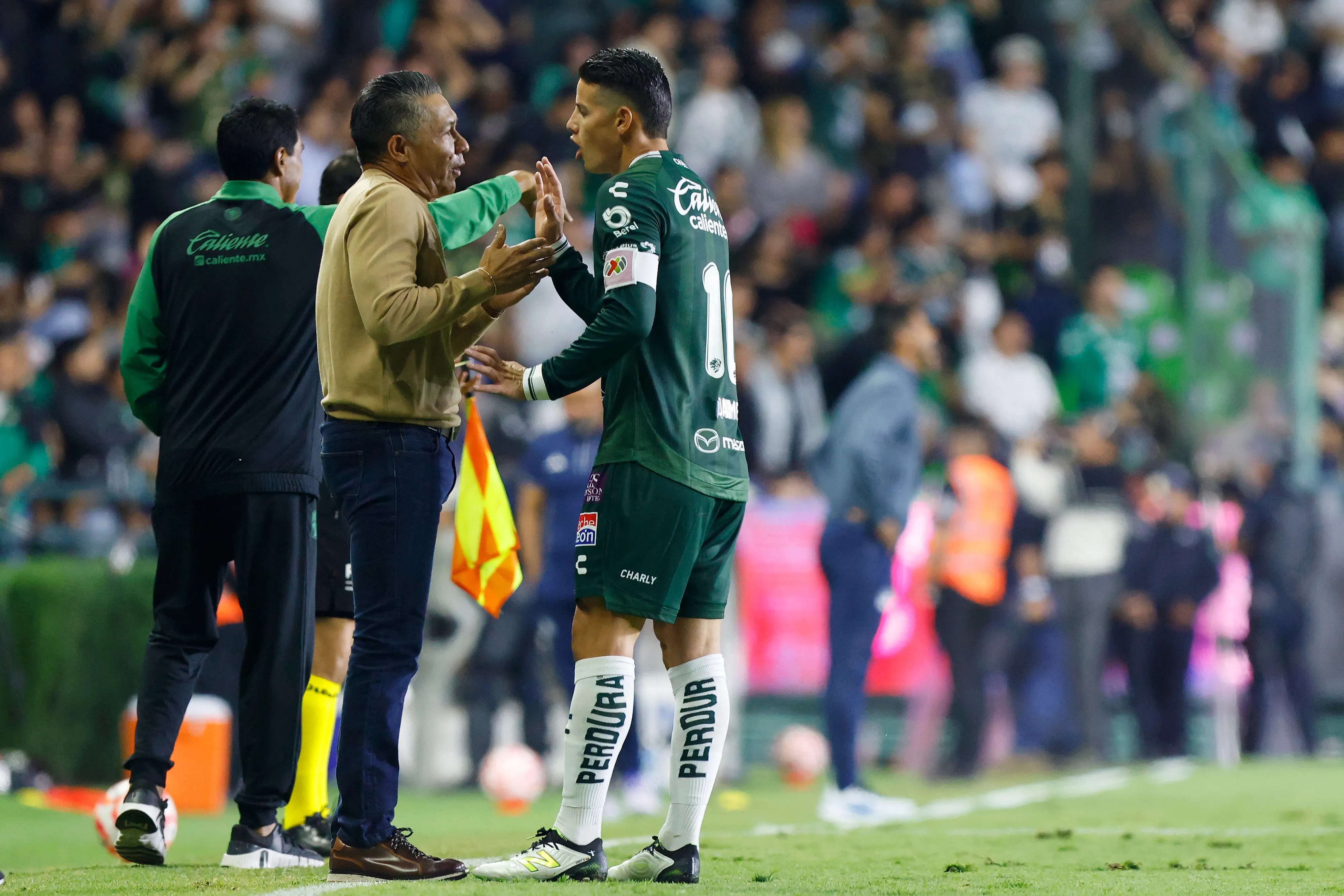 Ignacio Ambriz y James Rodríguez (Getty Images)