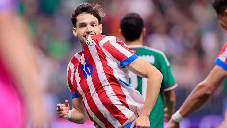 Paraguay venció a México y lo hundió más.