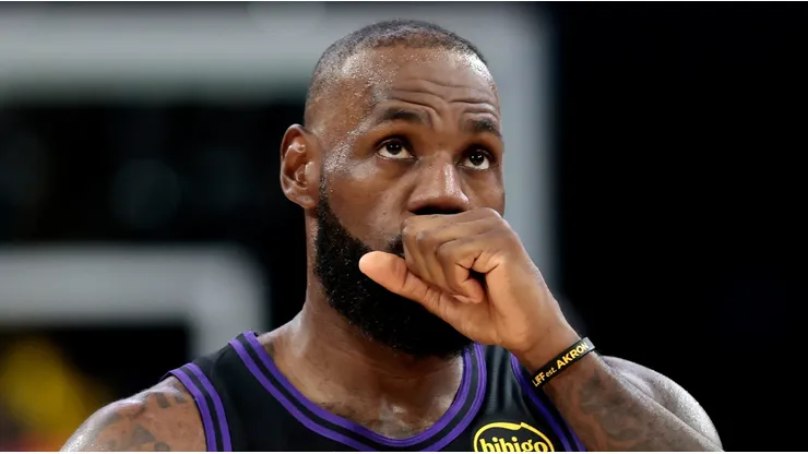 LeBron James regresó a la NBA 2025-26 tras perderse 14 juegos.