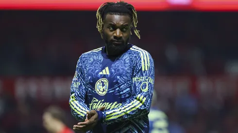 Allan Saint-Maximin habló de las figuras de Rayados