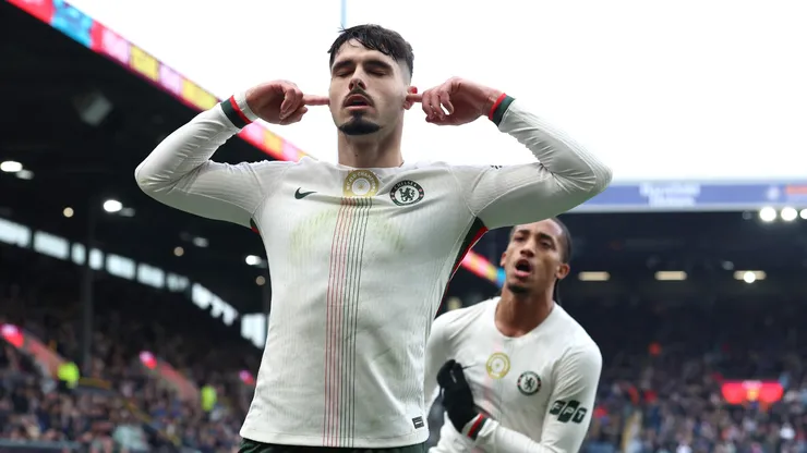 Chelsea tiene una prueba difícil ante Barcelona.