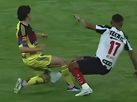 ¡Polémica! La entrada 'de roja' de Tecatito que no se sancionó en Rayados-América