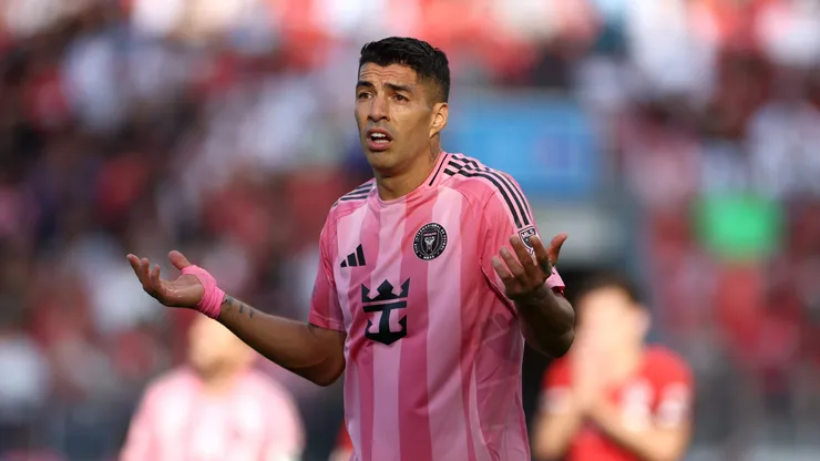 Luis Suárez no sale de titular en la gran final.