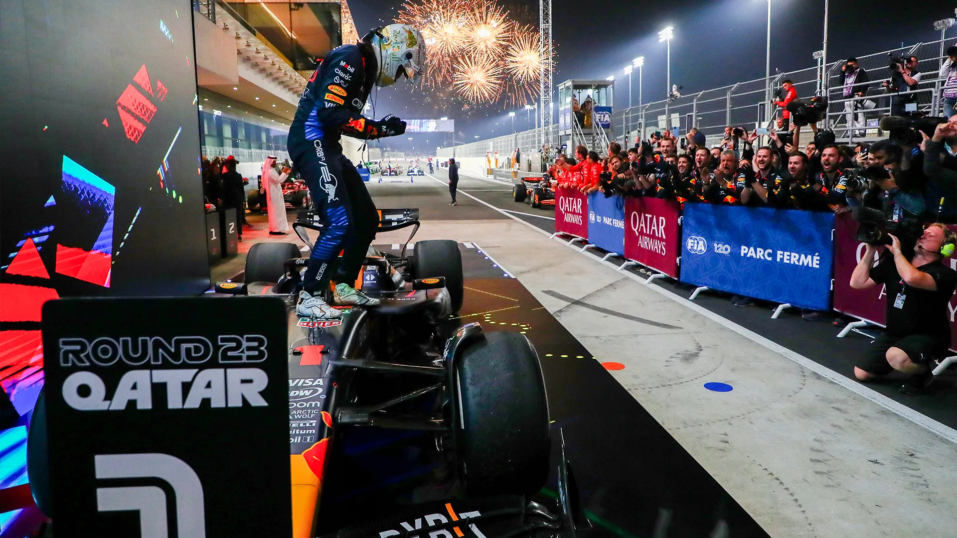 Max Verstappen celebra en Qatar (GETTY IMAGES)