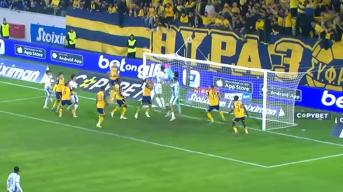 Guillermo Ochoa encajó un gol olímpico y al AEL Limassol se le escapó la victoria