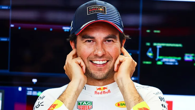Checo Pérez espera por su regreso en la Fórmula 1