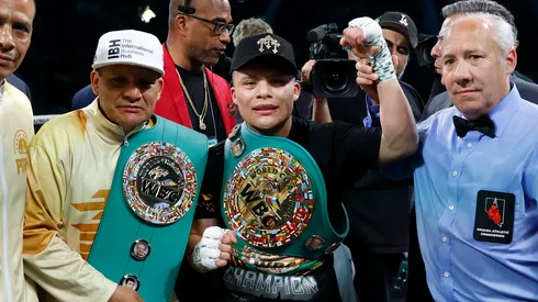 Isaac Cruz se sintió perjudicado en la pelea vs. Lamont Roach.